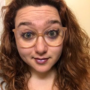 Meet your Posher, Genna